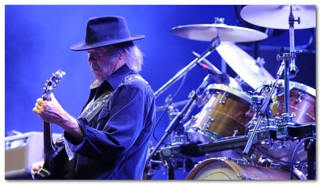 concert-20130720-neil-young