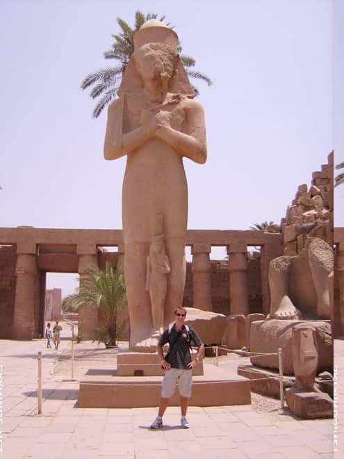 Louxor : temple de Karnac, musée du papyrus, bords du Nil, mine d'albâtre, Vallée des Rois et temple de Medinet Habu photo 12
